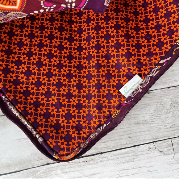 PREOWNED VERA BRADLEY ORANGE PURPLE LAPTOP ZIP AROUND CASE - Picture 4 of 5